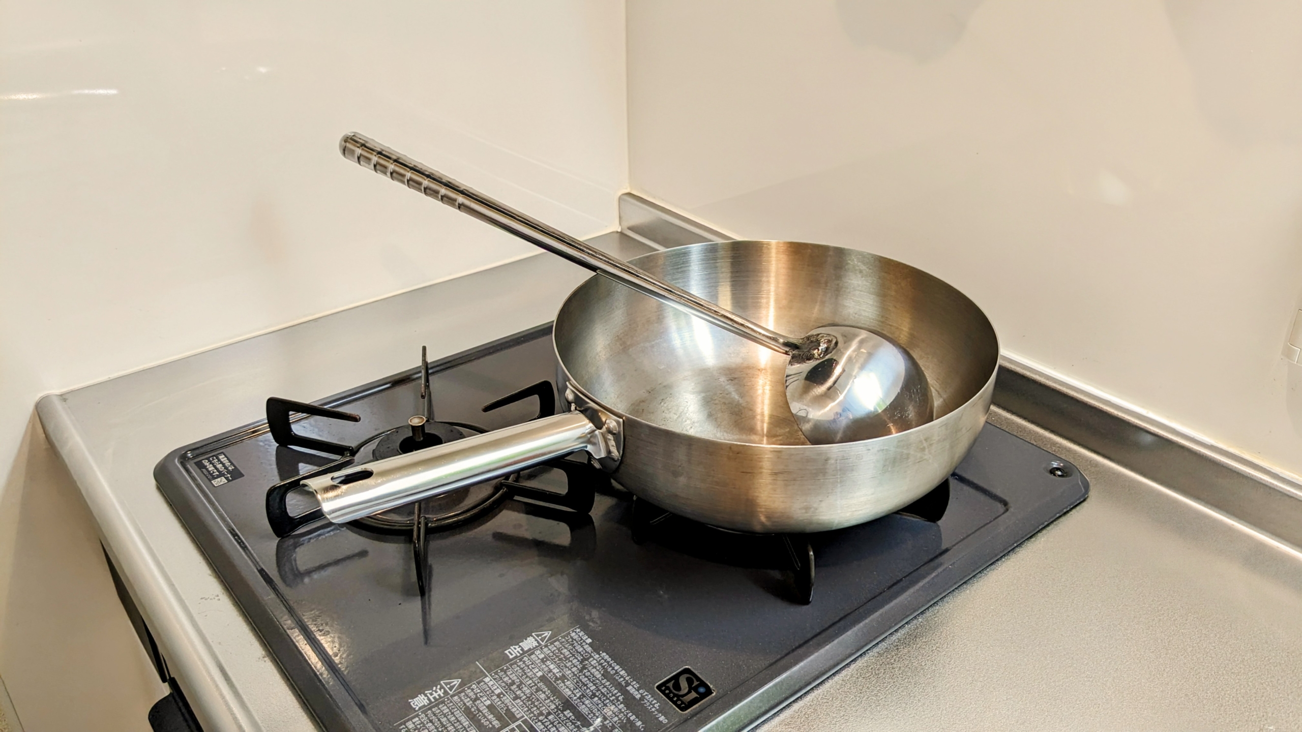 フジノスのアルミクラッド三層中華鍋を実際に使ってみたレビュー